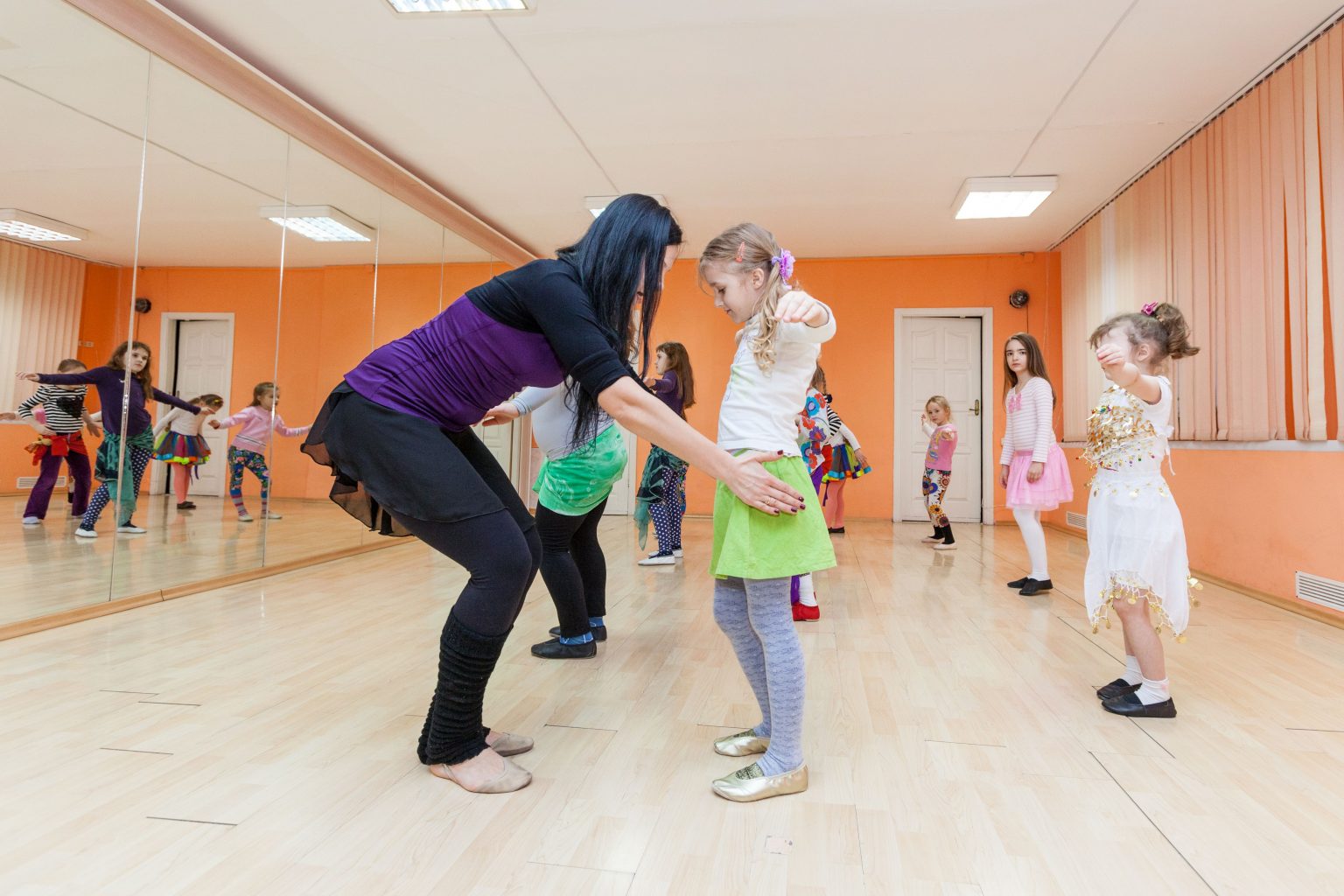 Crazy dance family песня. Танец от Family.